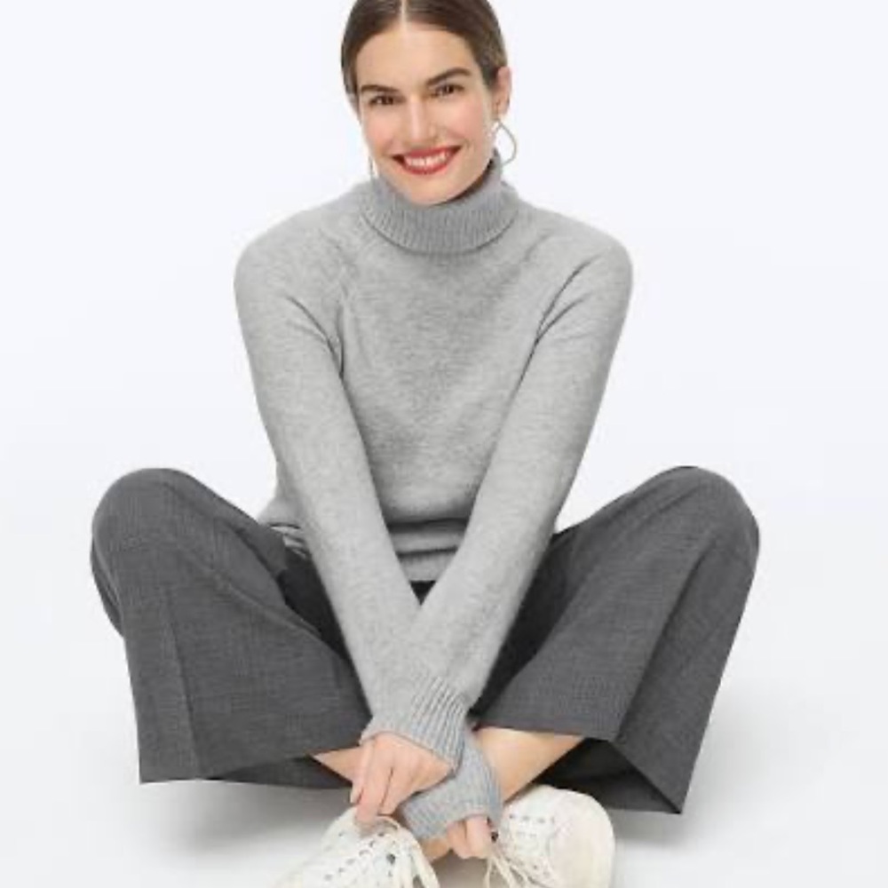 🦋 J. Crew 100% Cashmere Grey Turtleneck Sweater